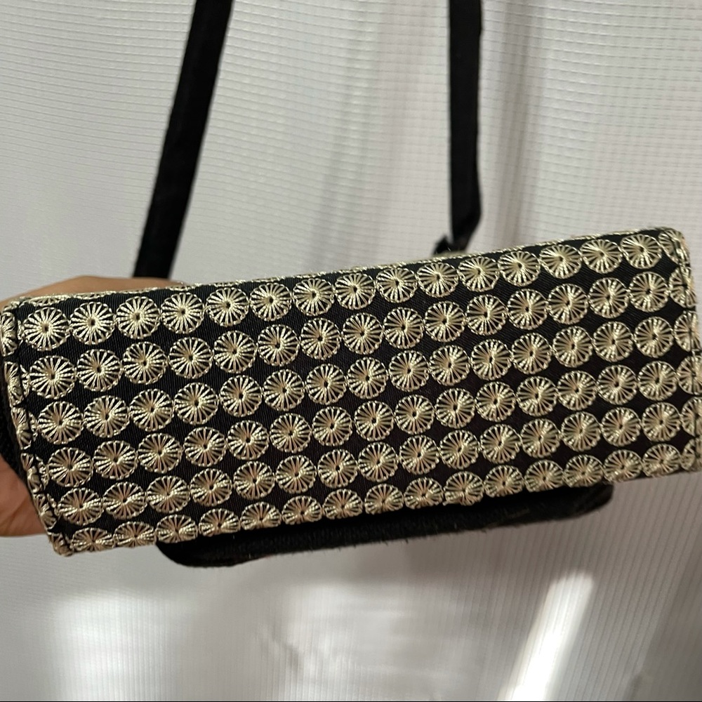 Floral Embroidered BOHO Crossbody - Picture 4 of 7